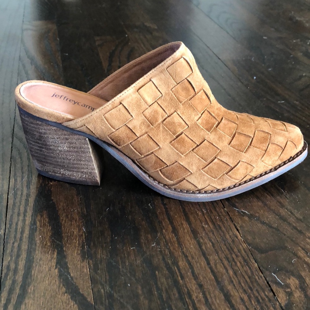 Jeffery Campbell Favela Mule